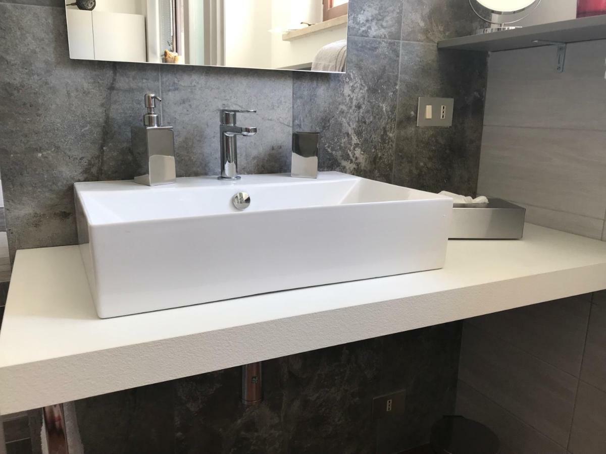 Il Giardino Segreto Apartment Carbognano Екстериор снимка